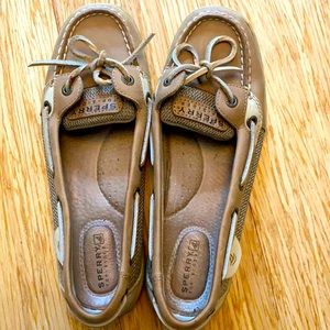 Sperry Angel Fish Boat Shoes NWOT will add never worn socks to wear with.